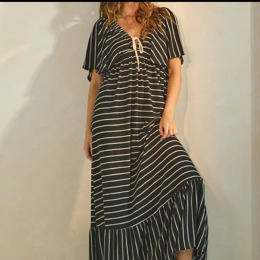 Striped Maxi Dress Black / White